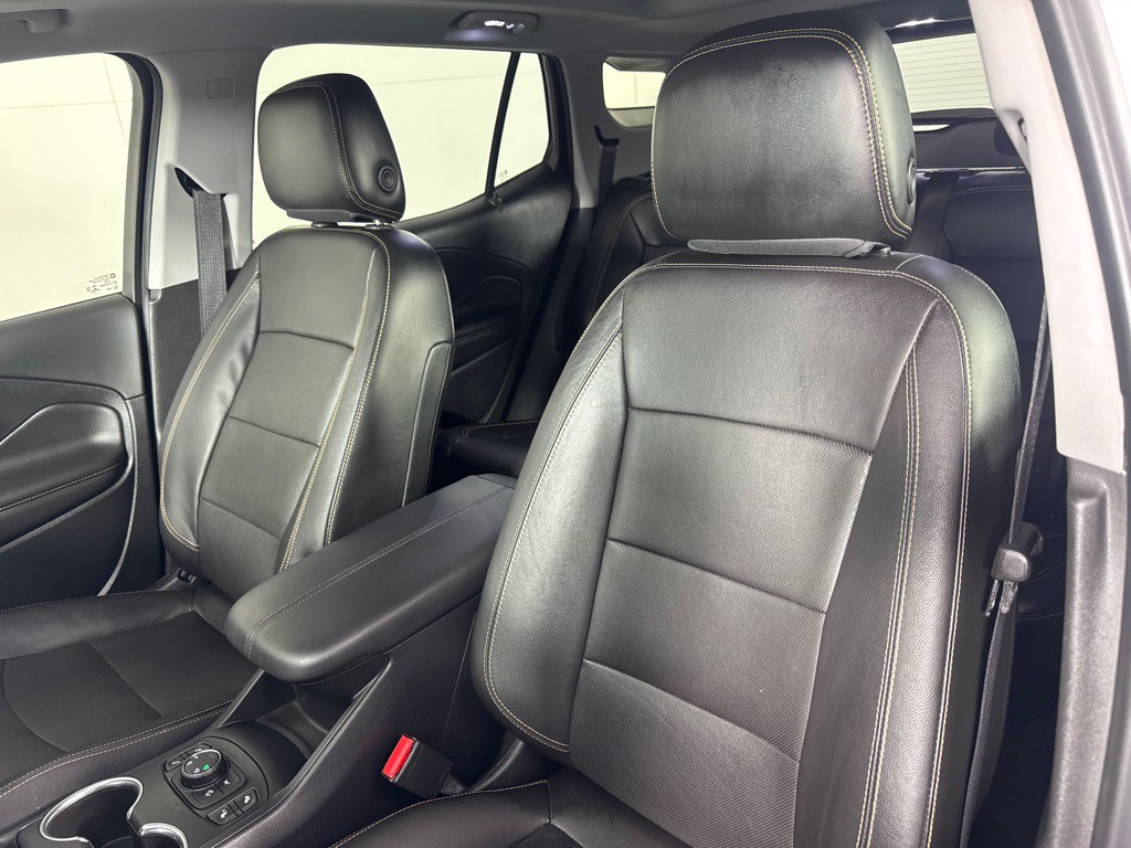 2020 GMC Terrain Image 13