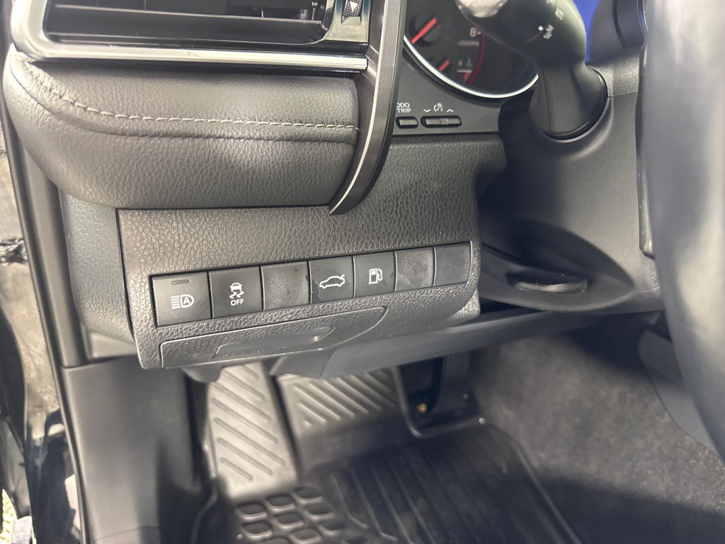 2018 Toyota Camry Image 15