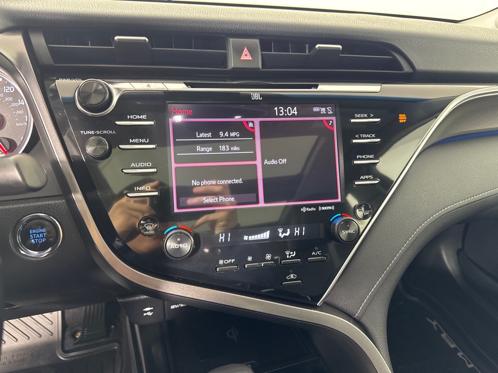 2018 Toyota Camry Image 17