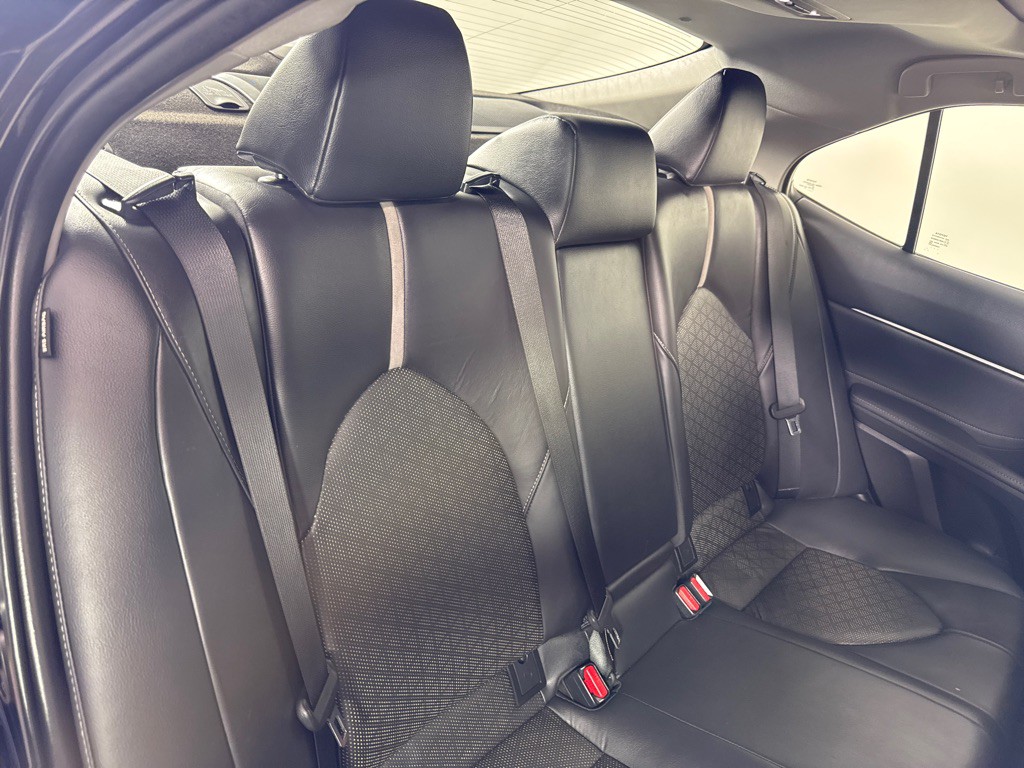 2018 Toyota Camry Image 22