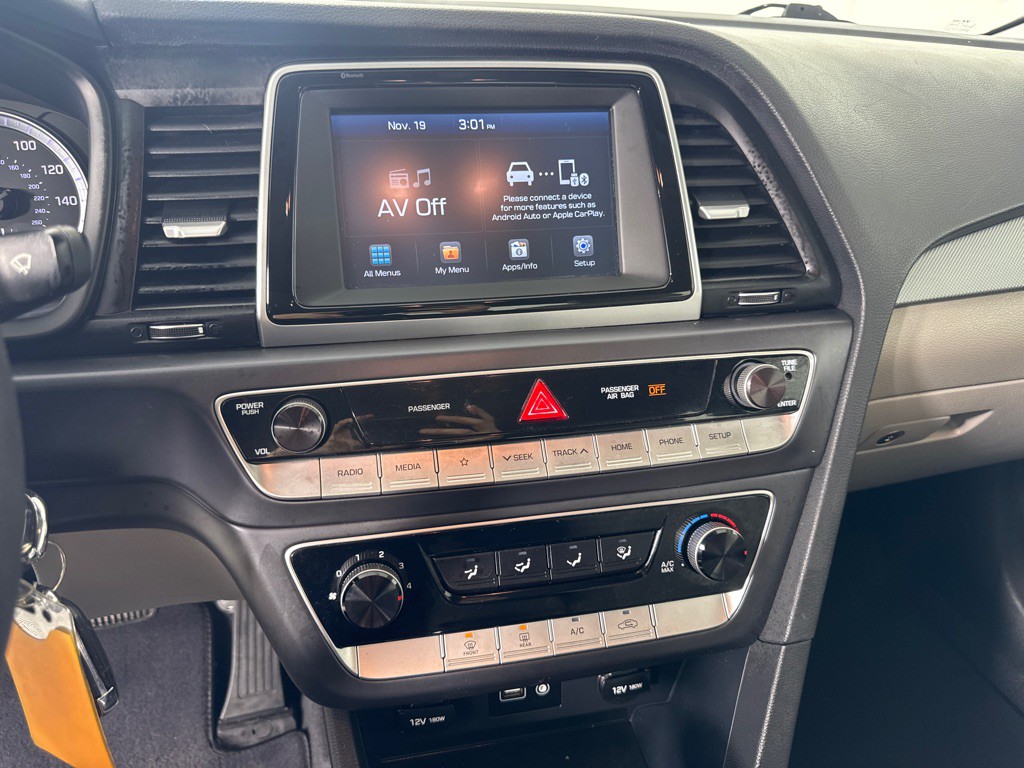 2018 Hyundai Sonata Image 17