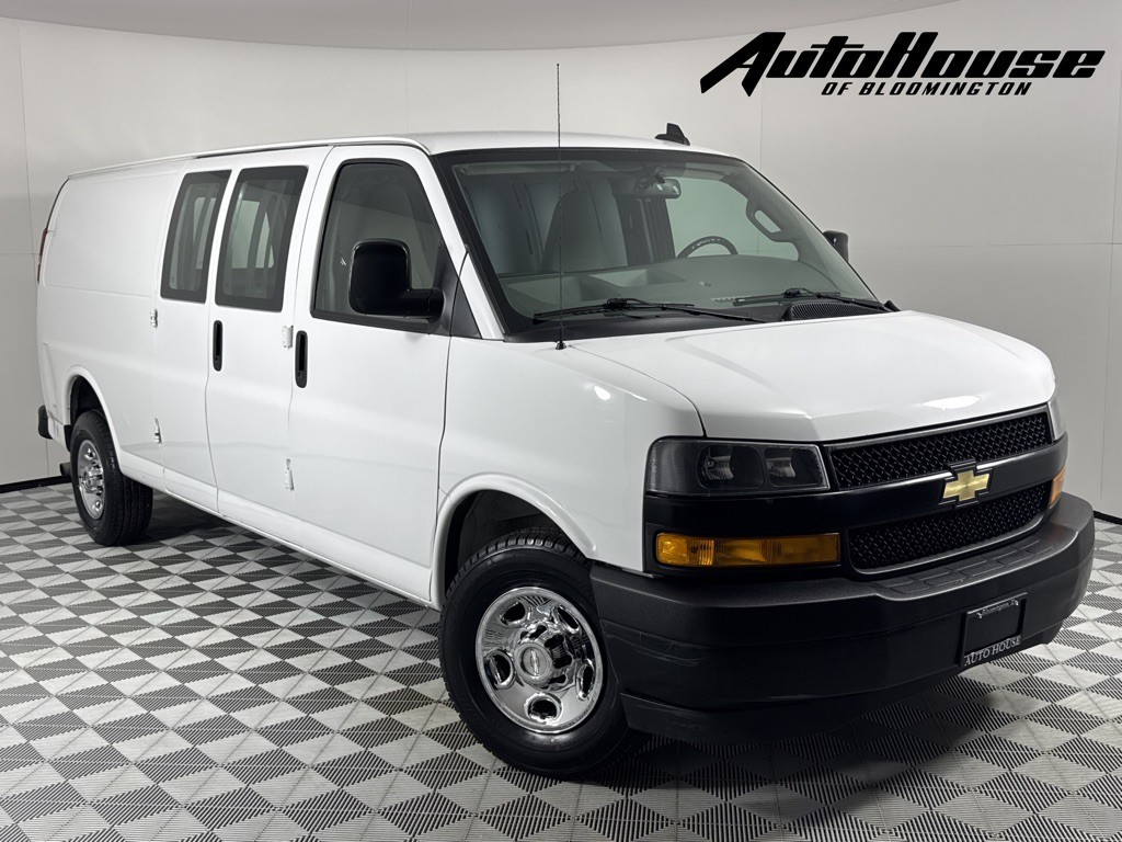 2020 Chevrolet Express Image 1