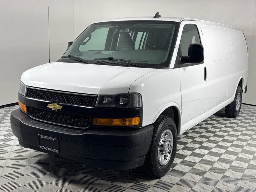 2020 Chevrolet Express Image 8