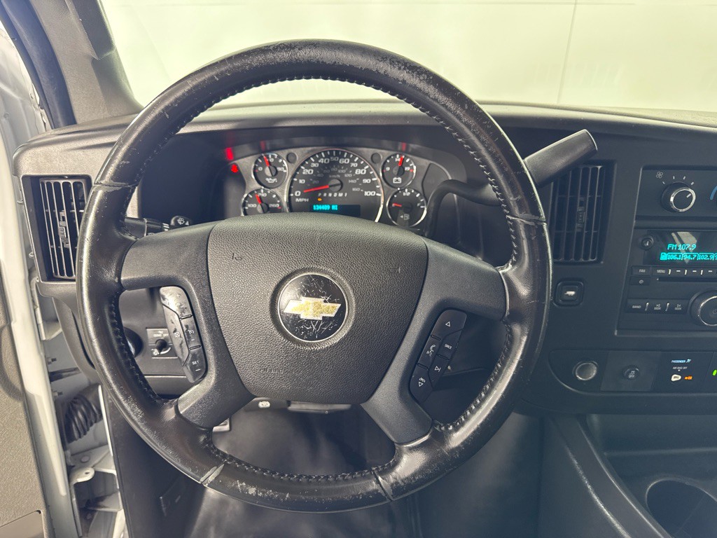 2020 Chevrolet Express Image 13