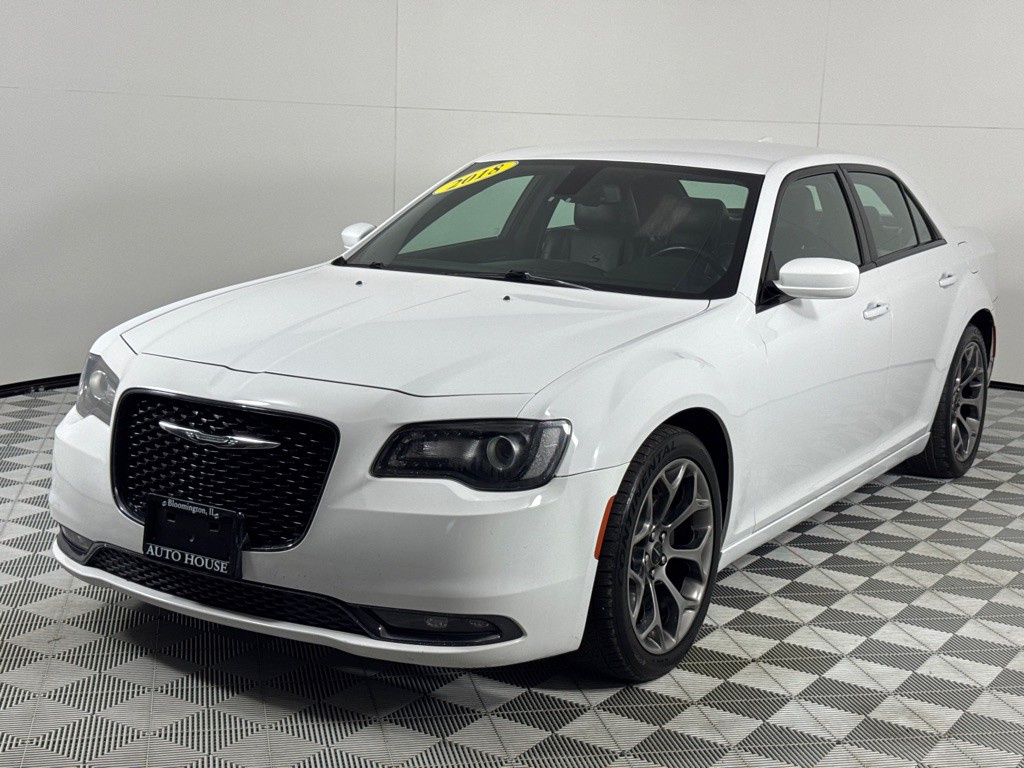 2018 Chrysler 300 Image 10