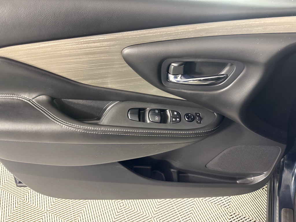2017 Nissan Murano Image 13