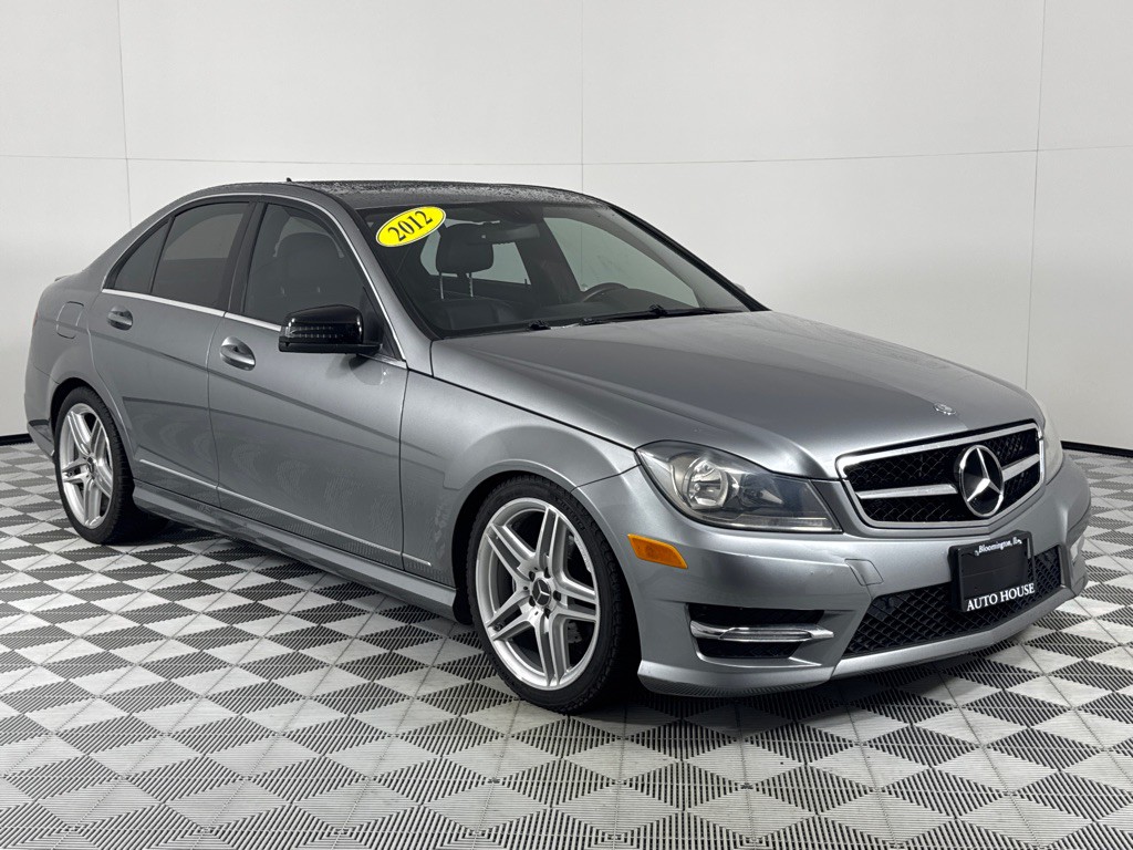 2012 Mercedes-Benz C-Class Image 3