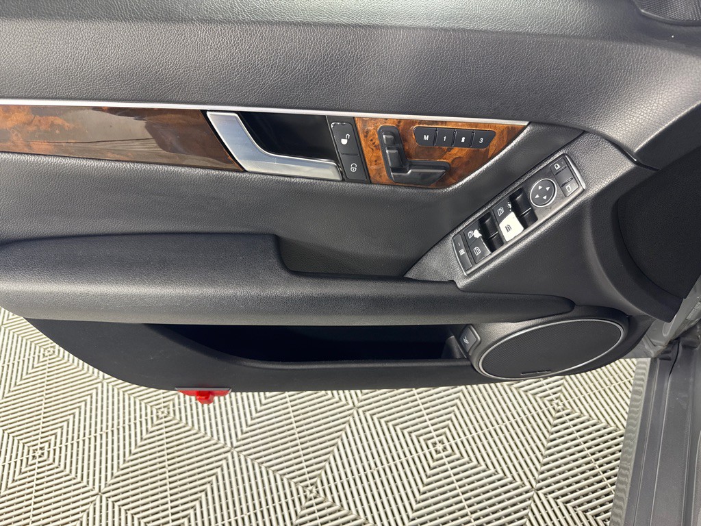 2012 Mercedes-Benz C-Class Image 12