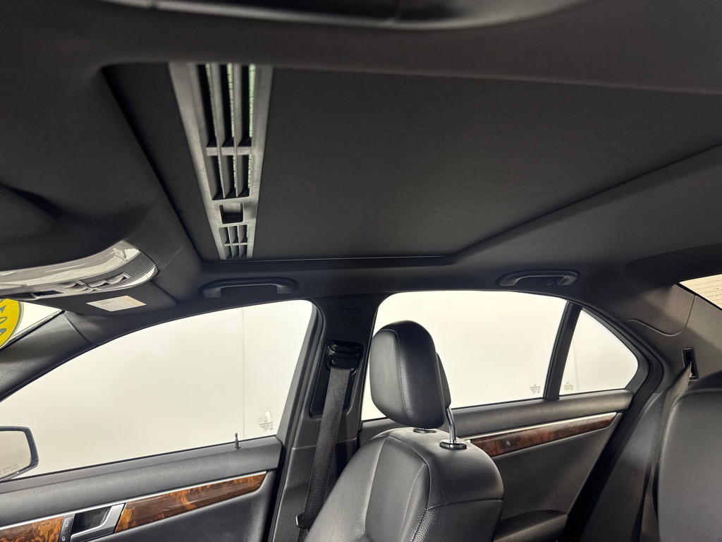 2012 Mercedes-Benz C-Class Image 15