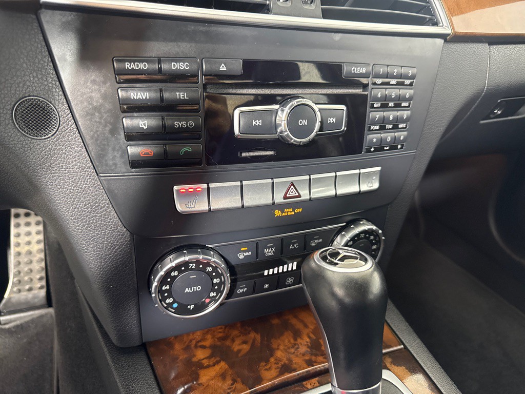 2012 Mercedes-Benz C-Class Image 19