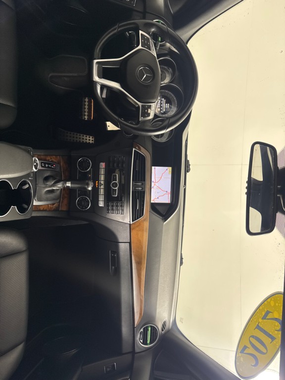 2012 Mercedes-Benz C-Class Image 25