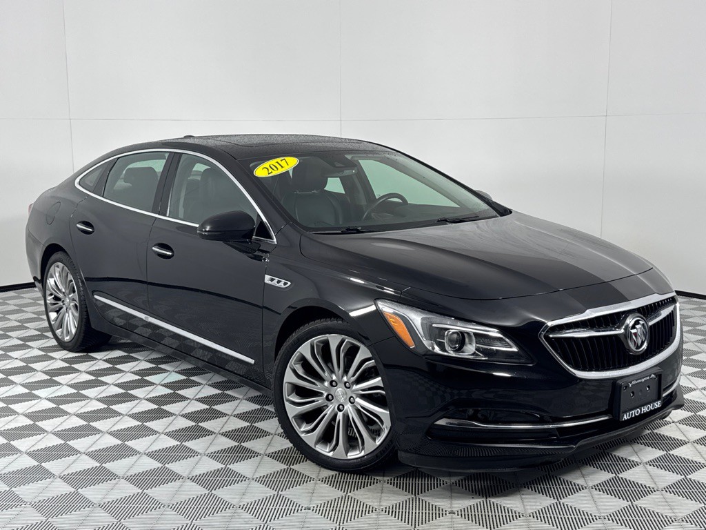 2017 Buick Lacrosse Image 2
