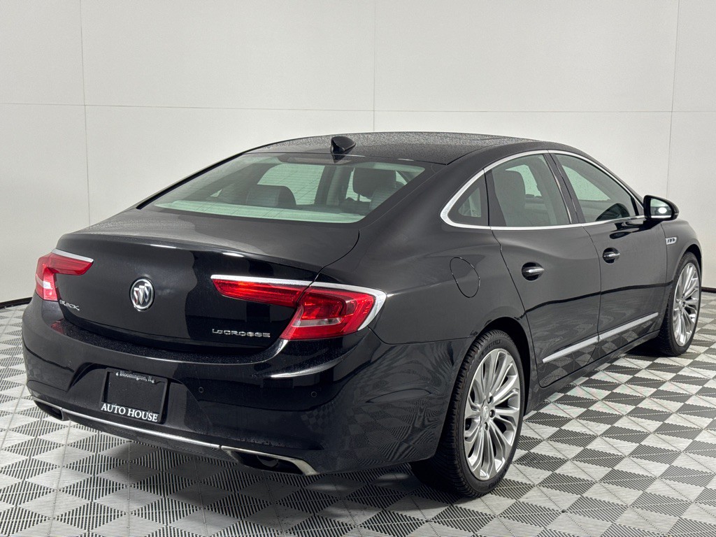 2017 Buick Lacrosse Image 5