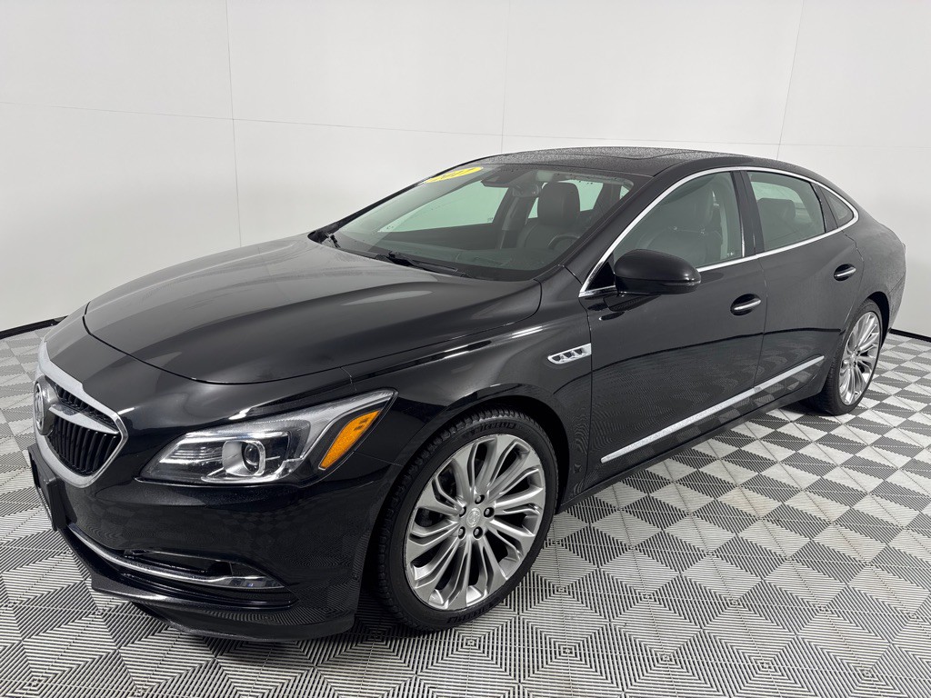 2017 Buick Lacrosse Image 9