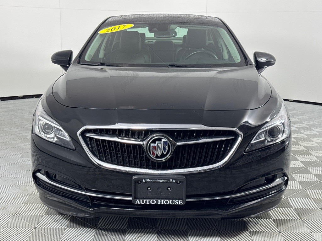 2017 Buick Lacrosse Image 11