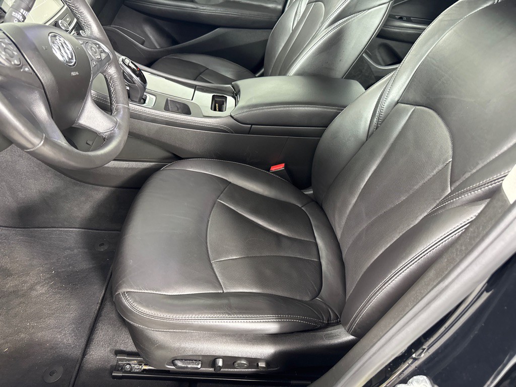 2017 Buick Lacrosse Image 13