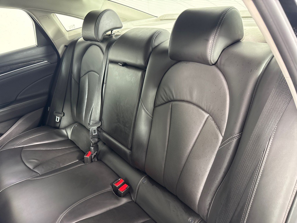 2017 Buick Lacrosse Image 22