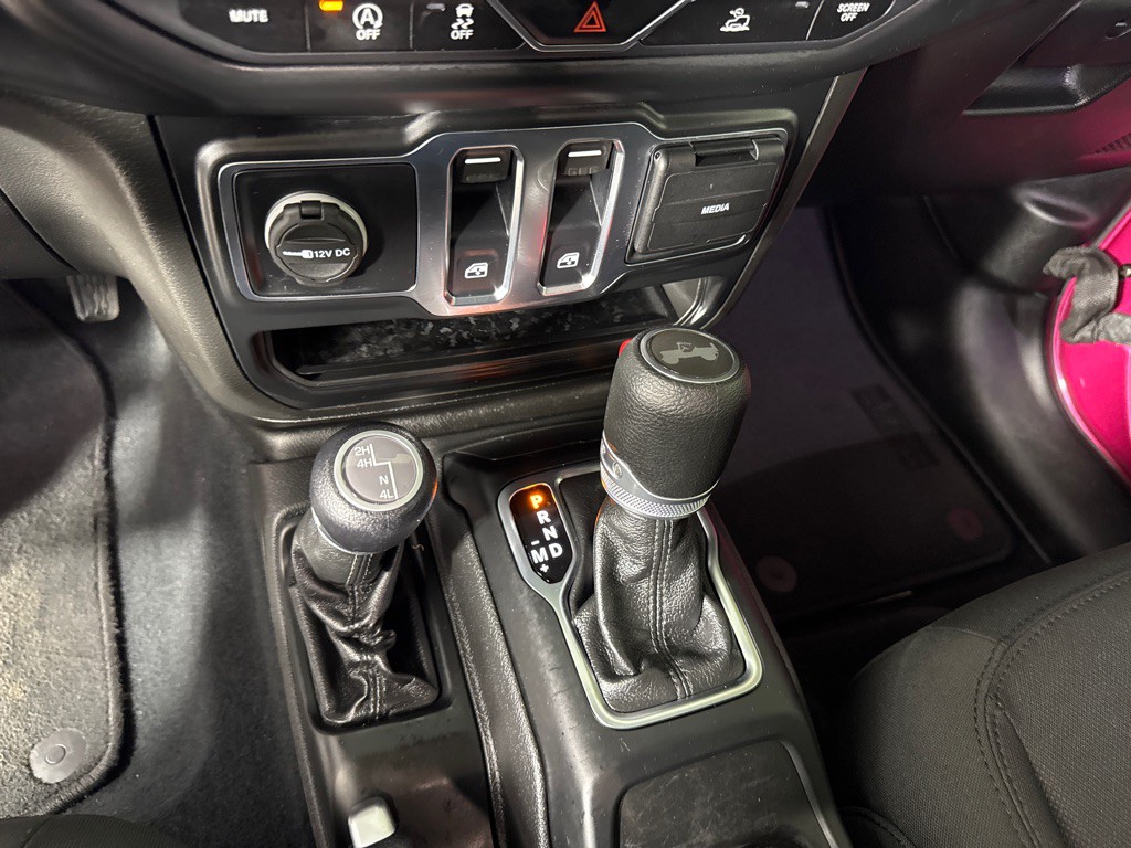 2022 Jeep Wrangler Image 19