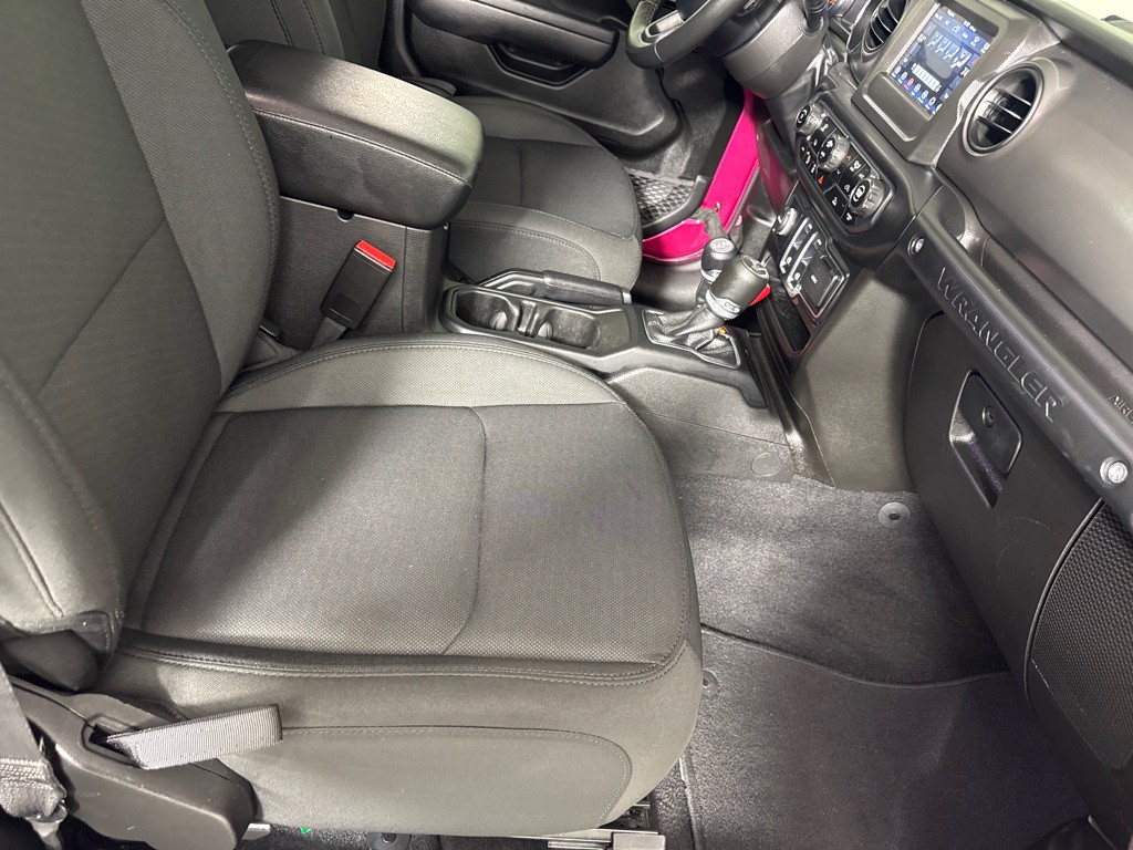 2022 Jeep Wrangler Image 23