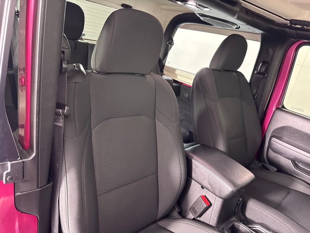 2022 Jeep Wrangler Image 24