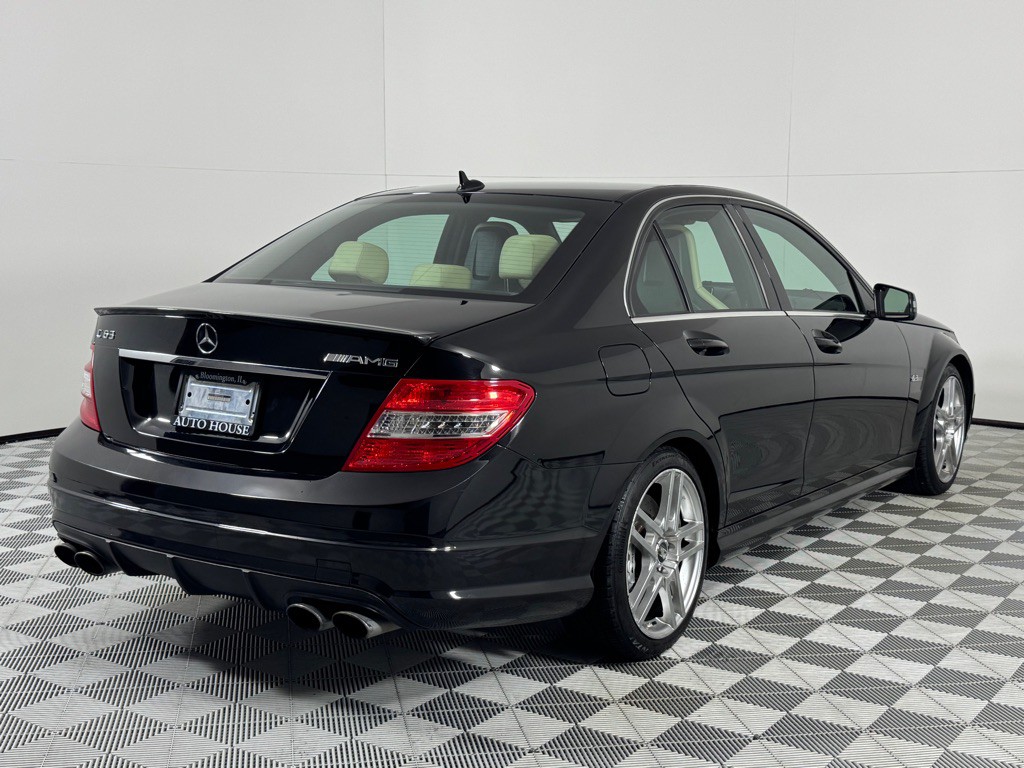 2010 Mercedes-Benz C-Class Image 5