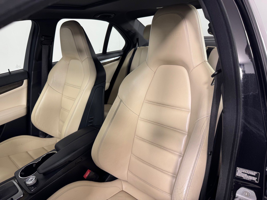 2010 Mercedes-Benz C-Class Image 13