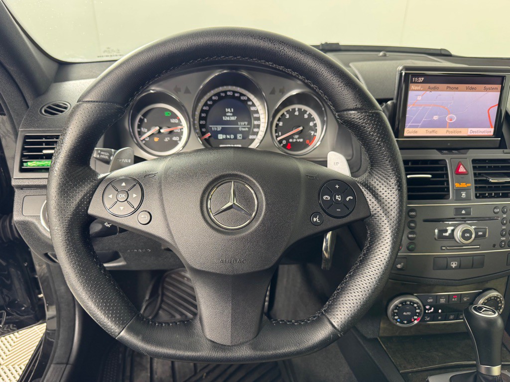 2010 Mercedes-Benz C-Class Image 16