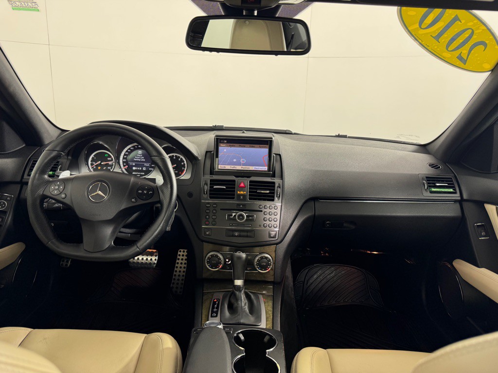 2010 Mercedes-Benz C-Class Image 26