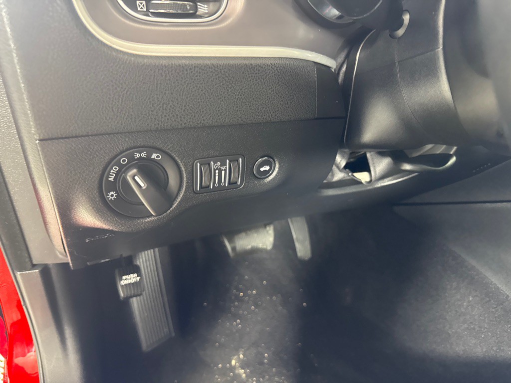 2022 Dodge Charger Image 17