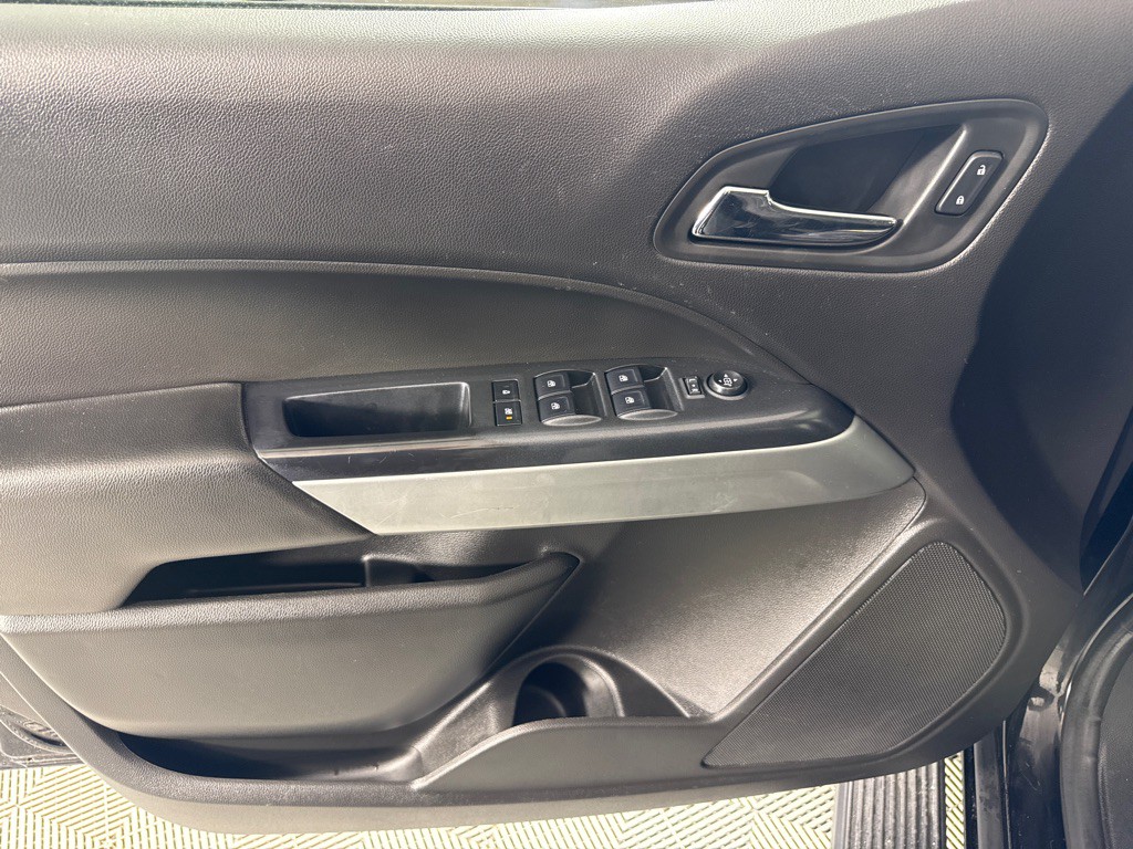 2016 Chevrolet Colorado Image 12