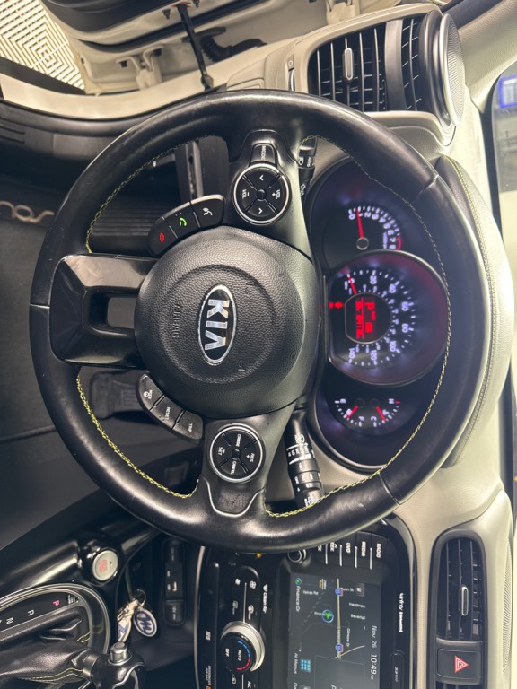 2016 Kia Soul Image 17