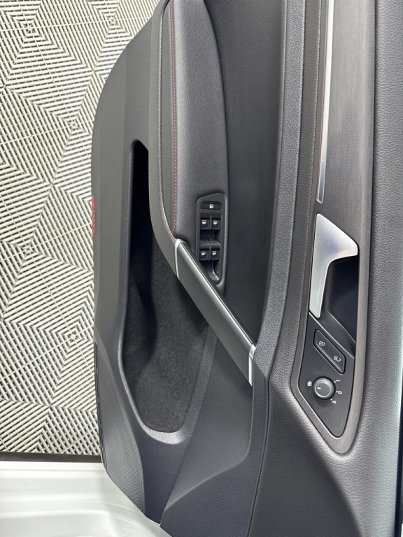 2021 Volkswagen GTI Image 12