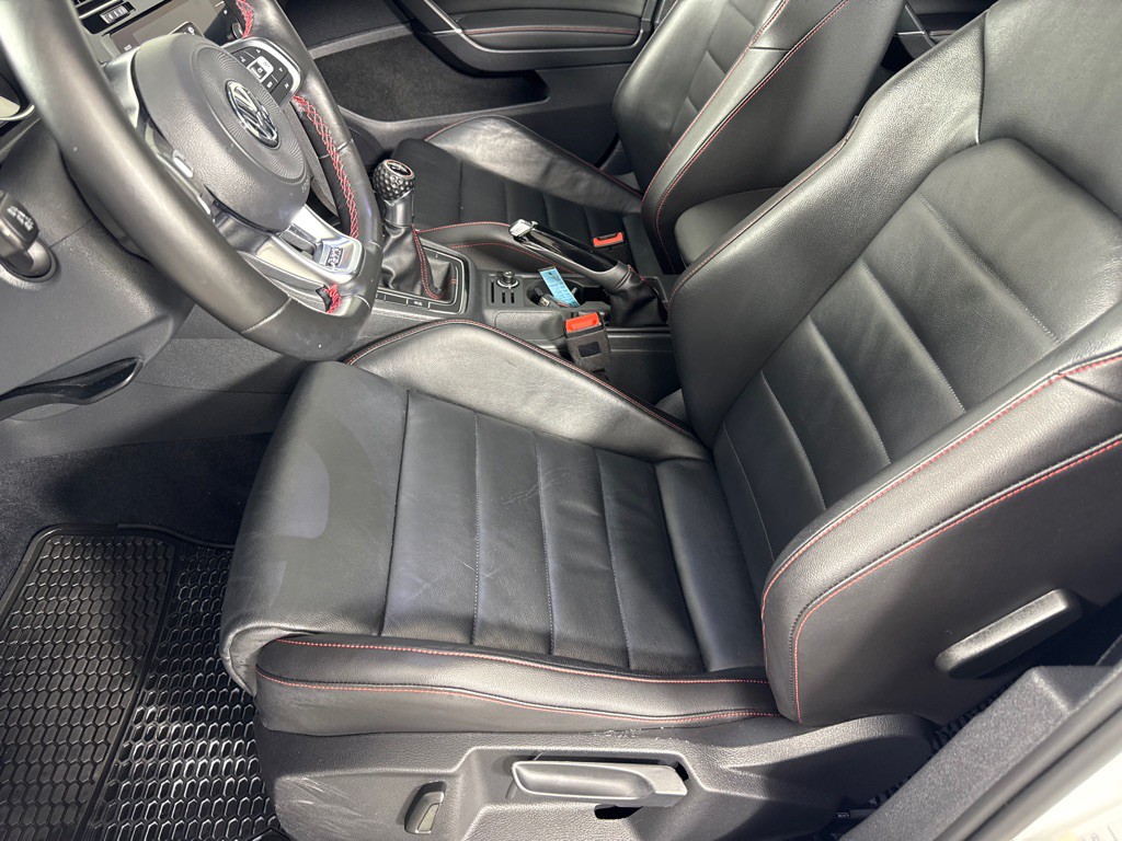 2021 Volkswagen GTI Image 13