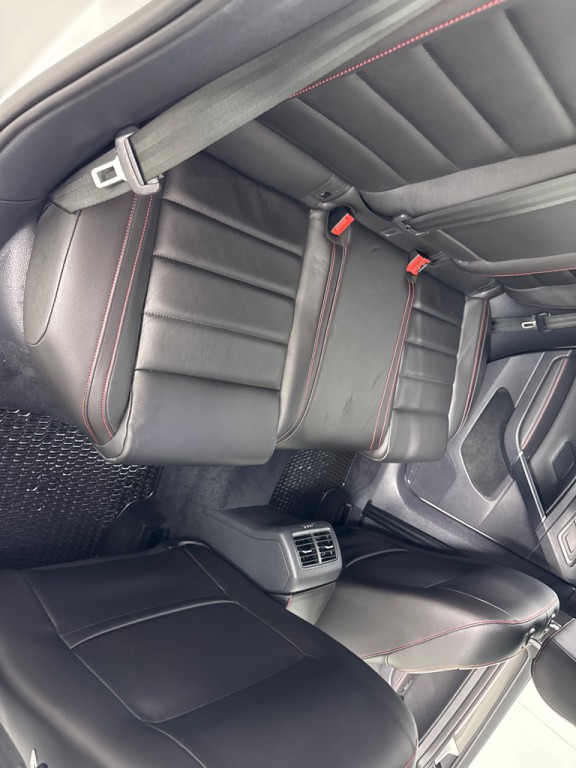 2021 Volkswagen GTI Image 24