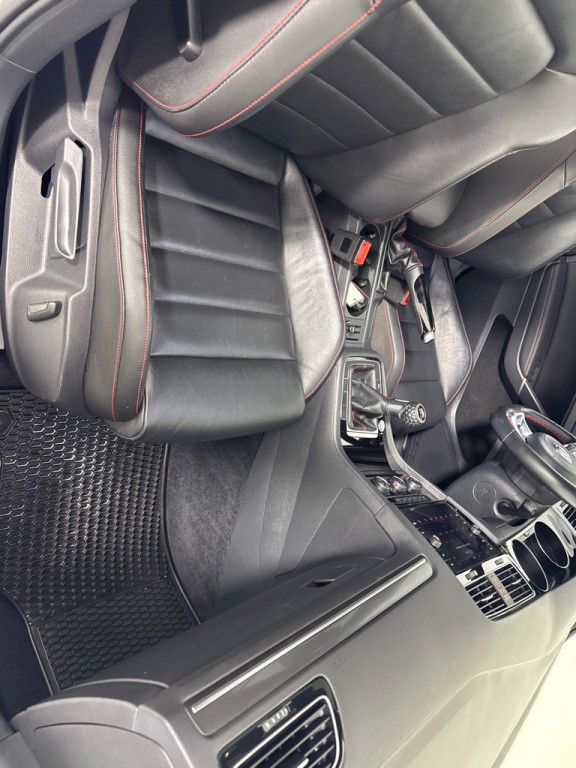 2021 Volkswagen GTI Image 26