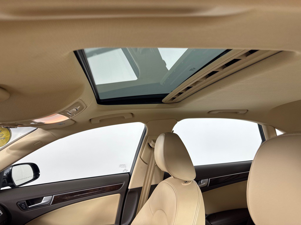 2016 Audi A4 Image 11