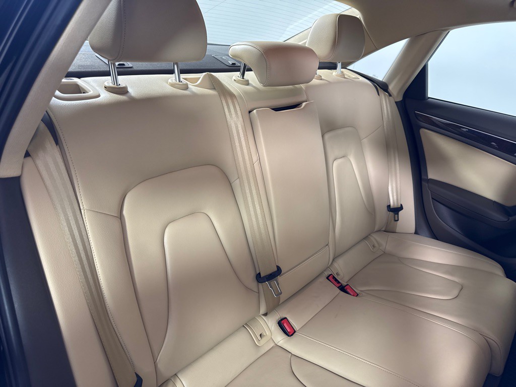 2016 Audi A4 Image 21