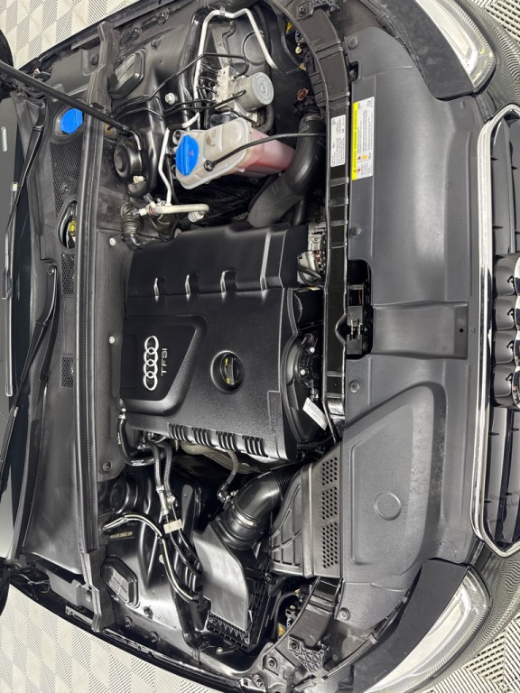 2016 Audi A4 Image 25