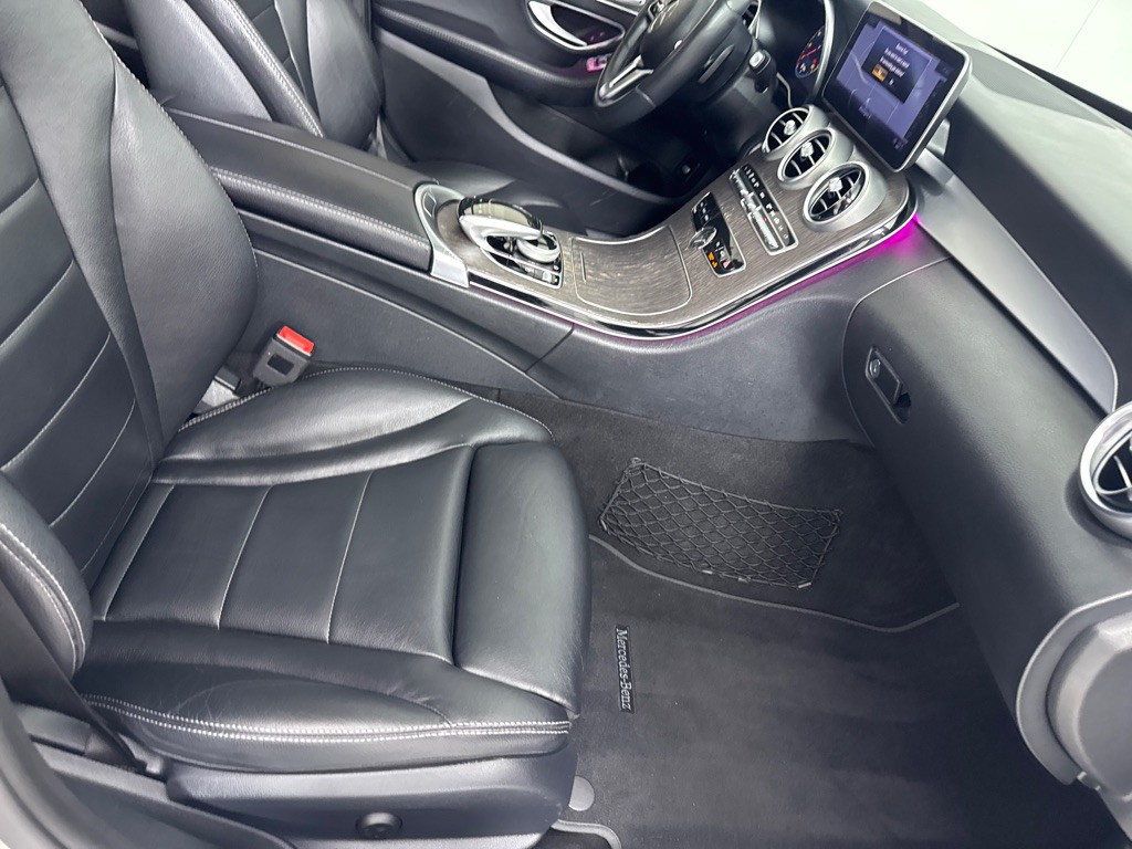 2019 Mercedes-Benz C-Class Image 25