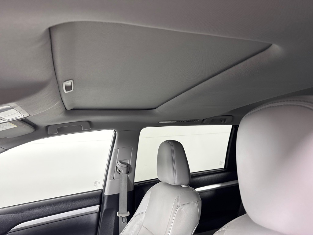 2014 Toyota Highlander Image 13
