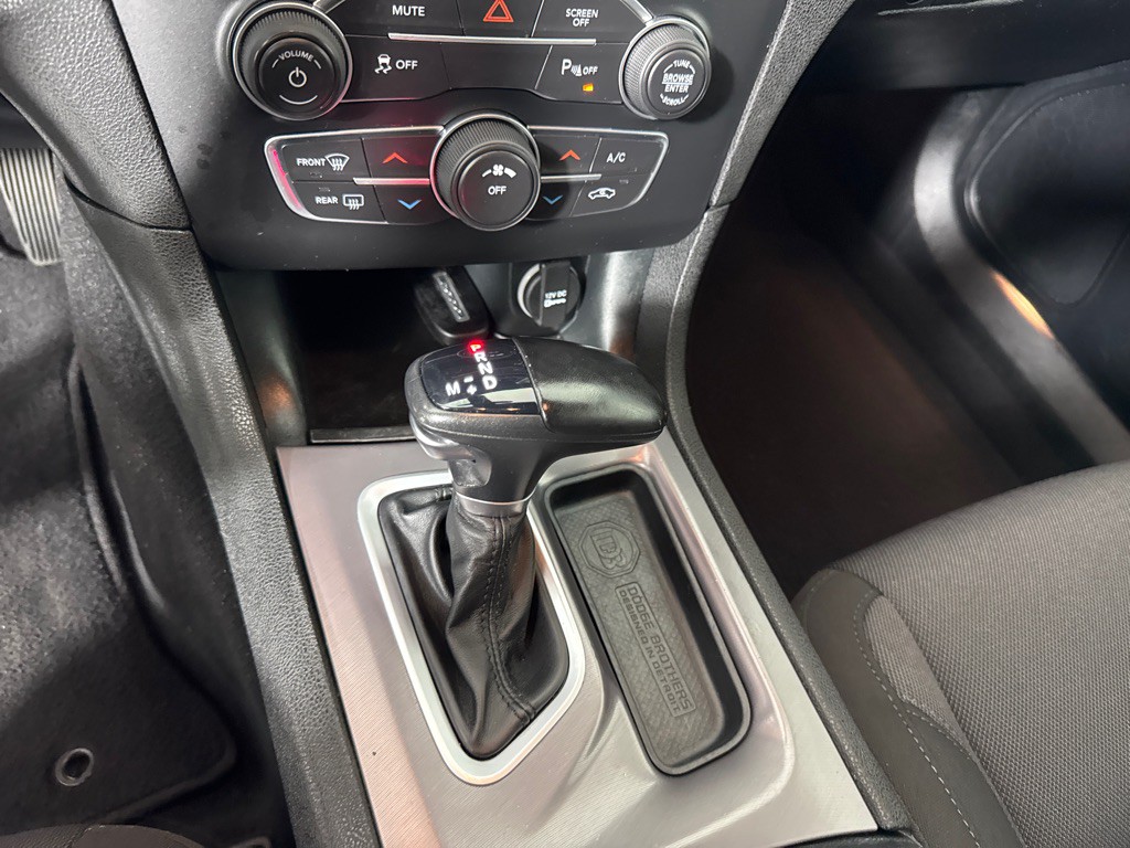 2022 Dodge Charger Image 16