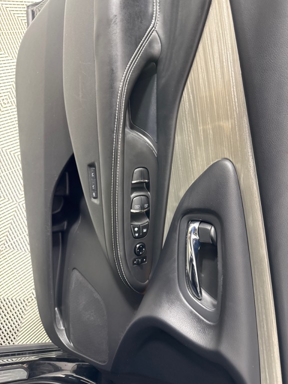 2015 Nissan Murano Image 12