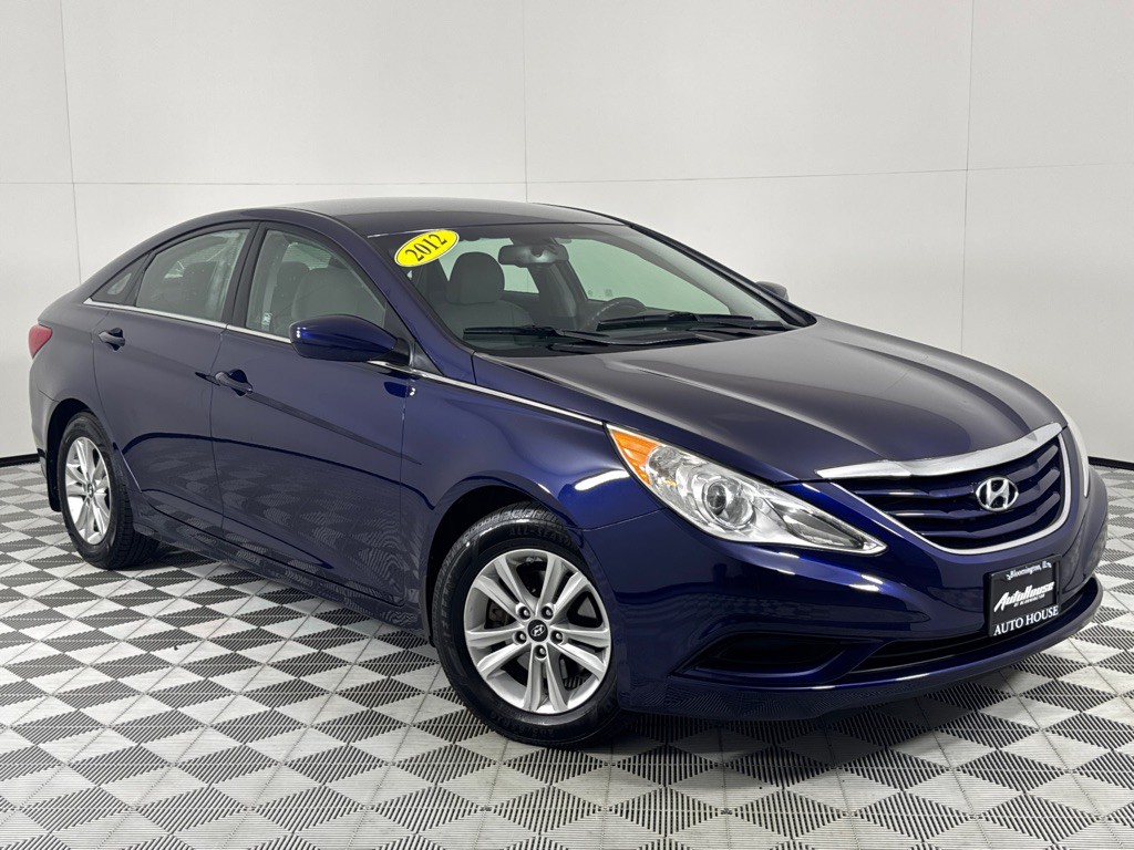 2012 Hyundai Sonata Image 2