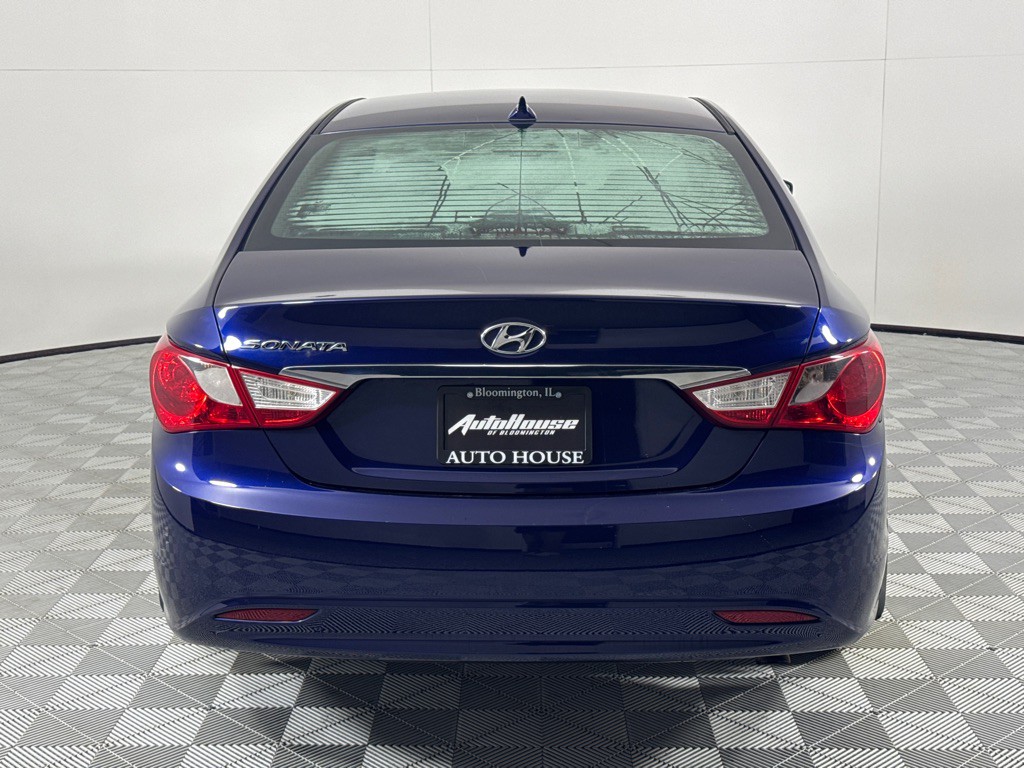 2012 Hyundai Sonata Image 6