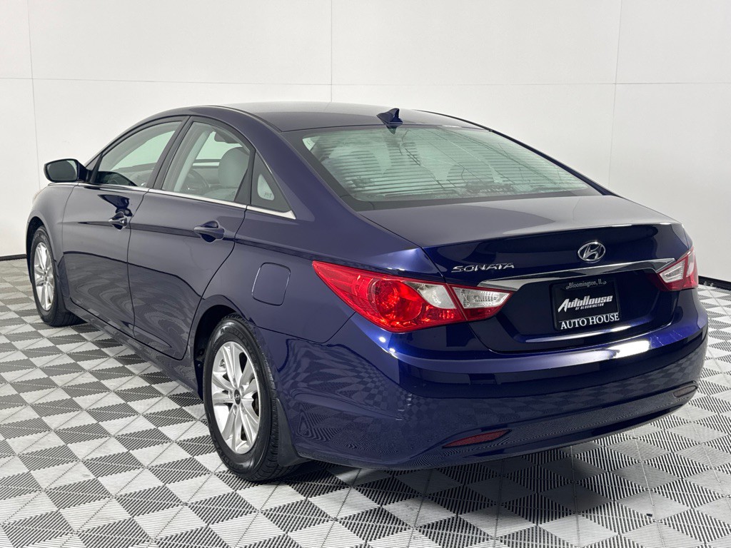 2012 Hyundai Sonata Image 7