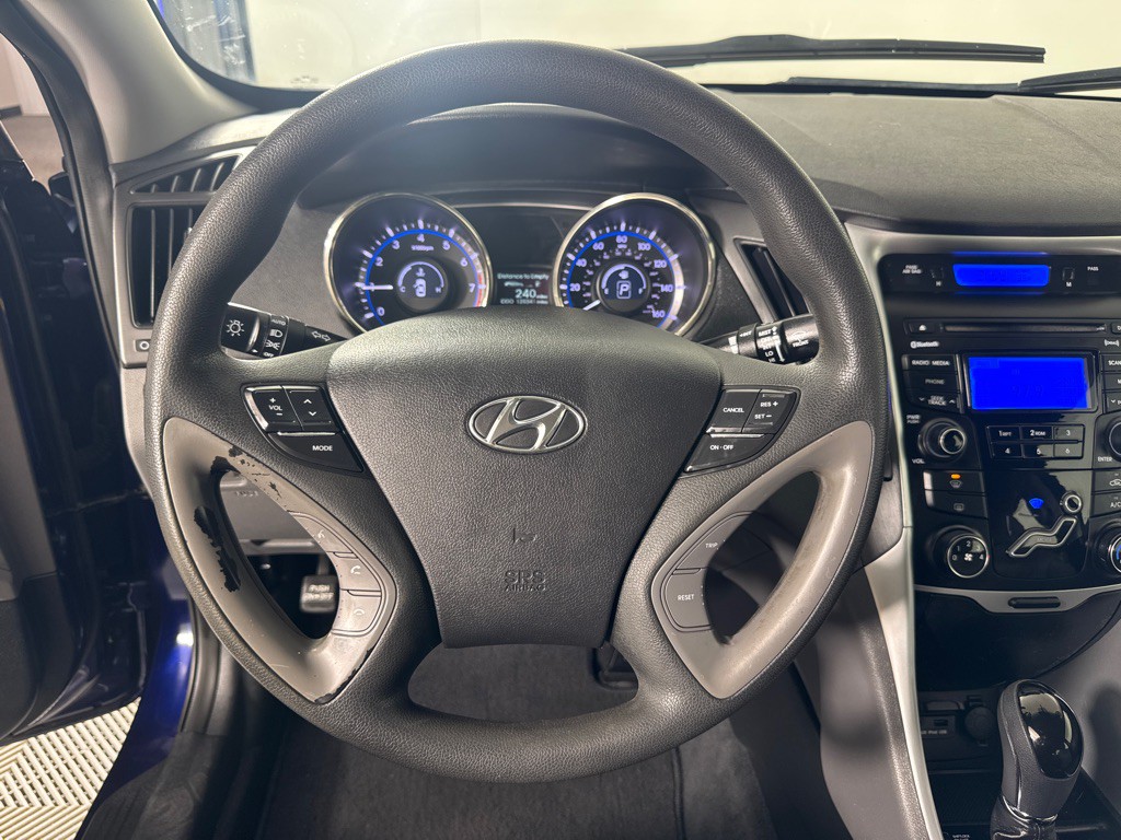 2012 Hyundai Sonata Image 16