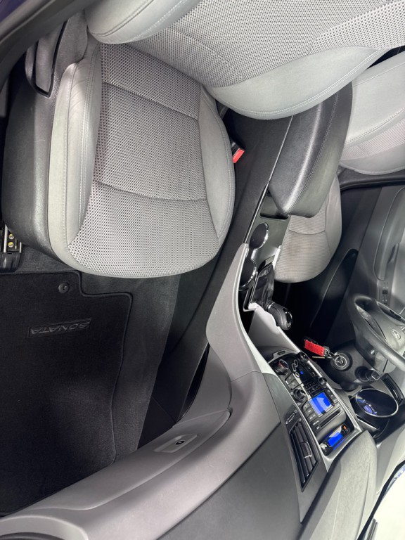 2012 Hyundai Sonata Image 23