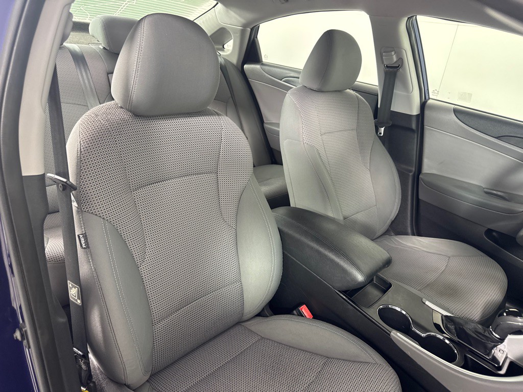 2012 Hyundai Sonata Image 24