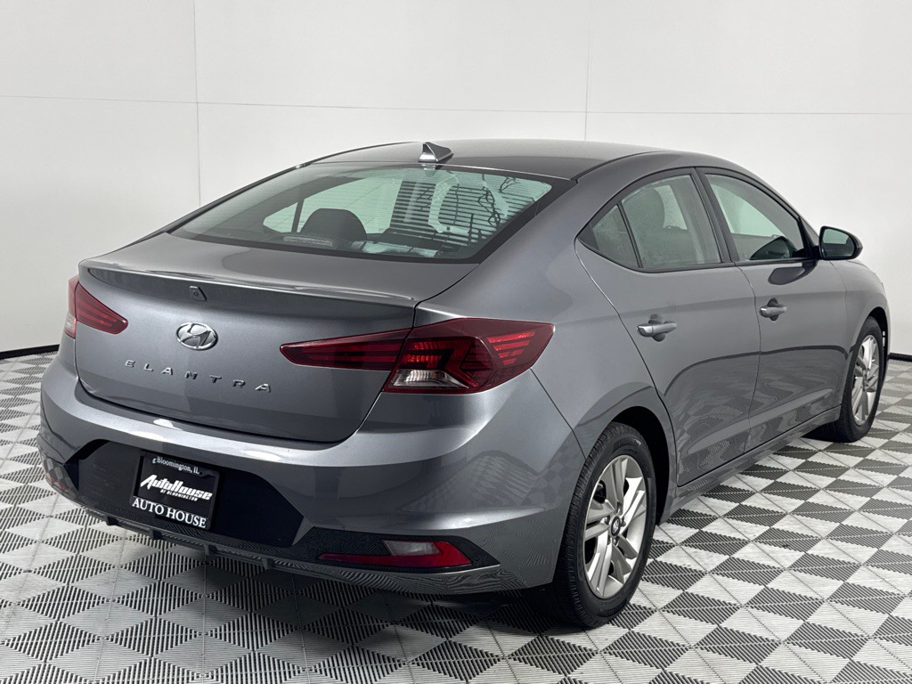2020 Hyundai Elantra Image 5