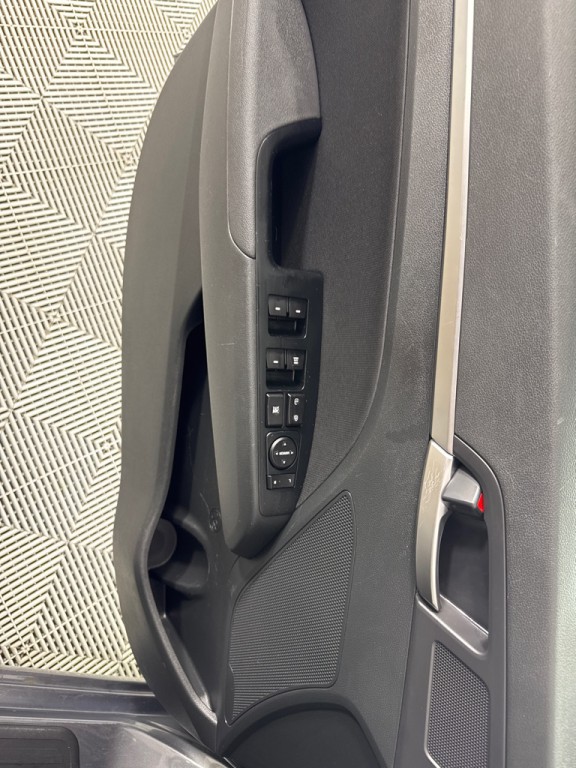 2020 Hyundai Elantra Image 13